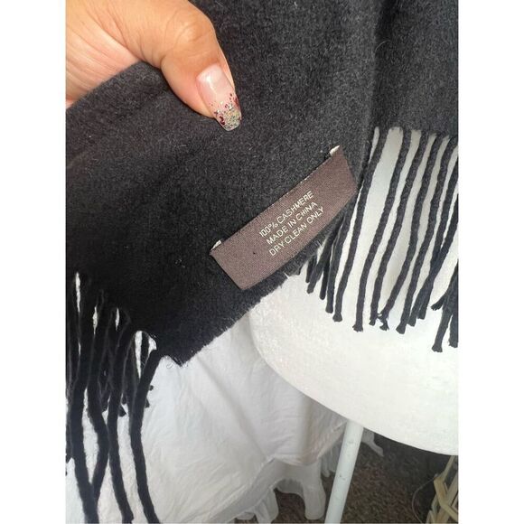 Coach 100% Cashmere Scarf - Picture 4 of 4